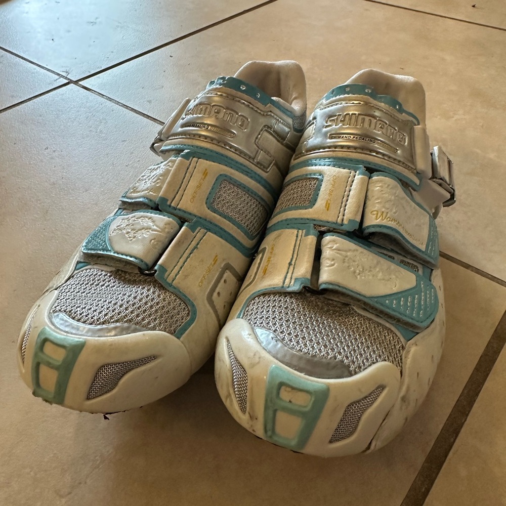 Shimano carbon clipless road shoes women’s size 41 9.5